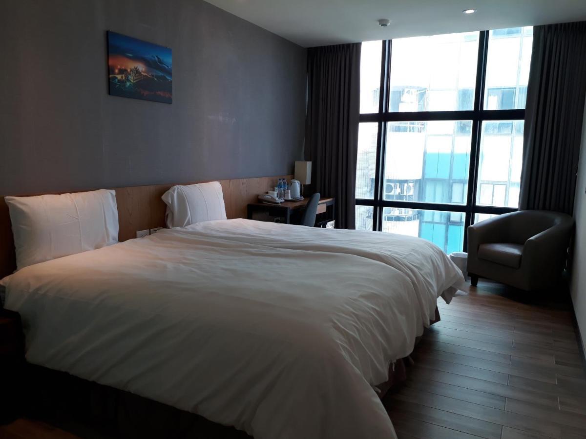 Honest & Warm Hotel Taoyuan Exterior foto