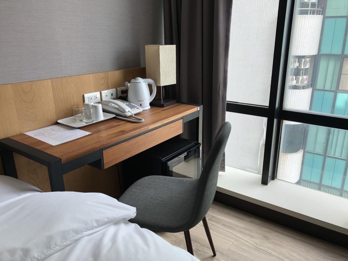 Honest & Warm Hotel Taoyuan Exterior foto